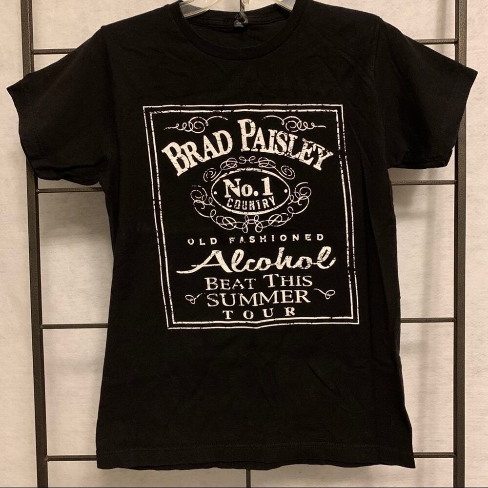 Brad Paisley “Beat This Summer” Tour T Shirt.‎ Women's Small Petite